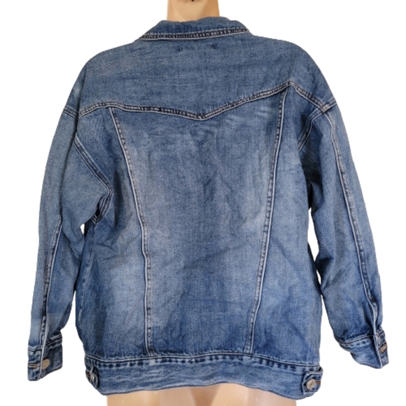 Refuge Distressed Medium Wash Trucker Denim Jean Jacket Size Women's Medium - Picture 2 of 9